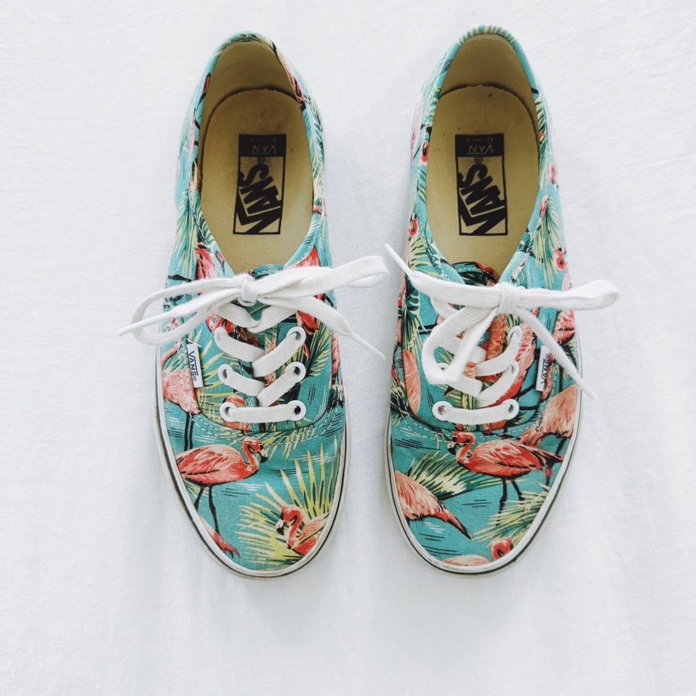 VANS • Women's Flamingo Print Sneakers - Teal and Pink